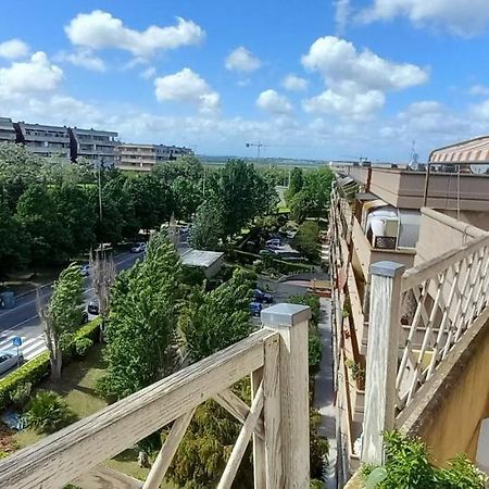 Alloggio Turistico A Via Modugno Vitinia 外观 照片